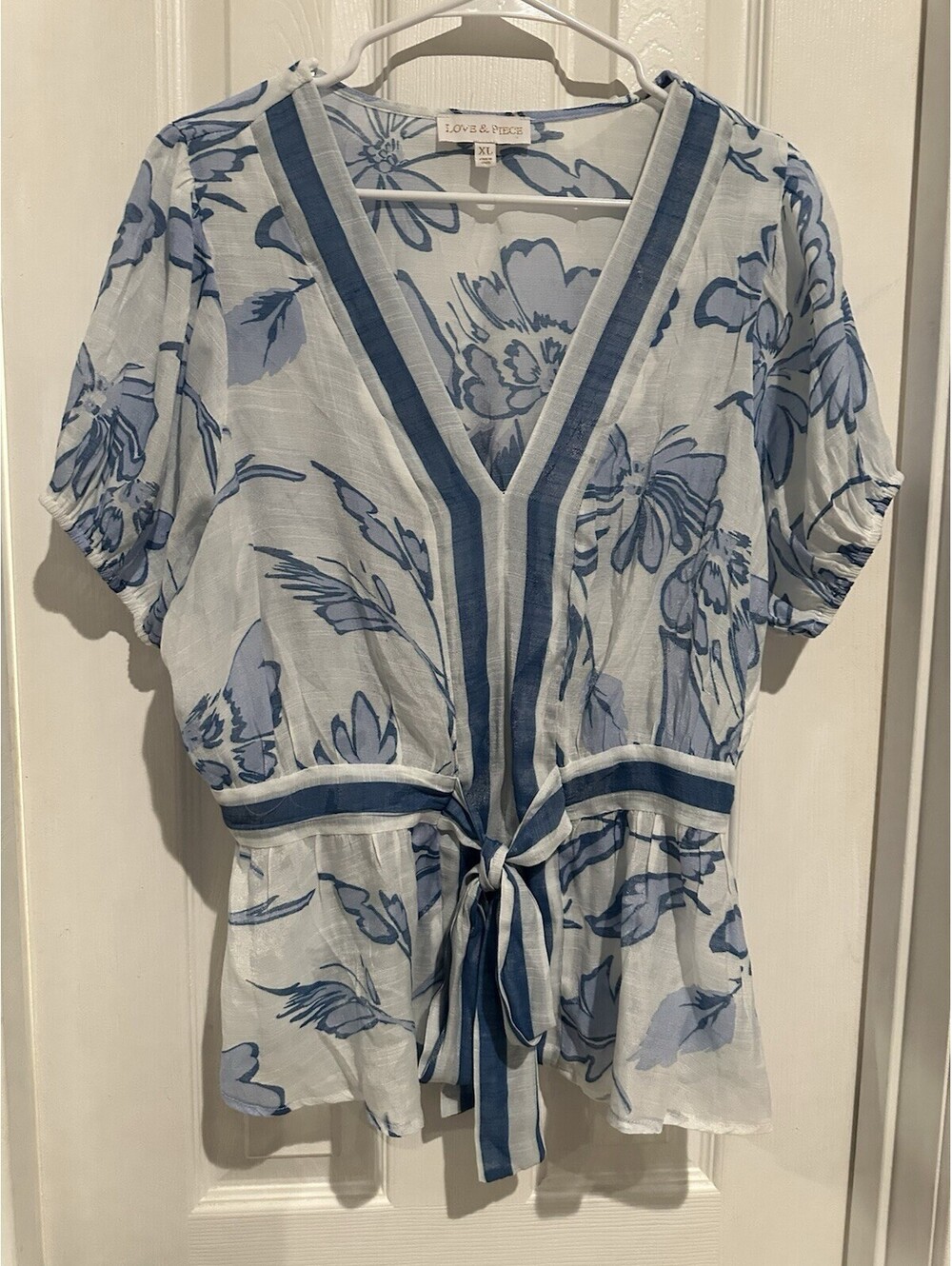 Love And Peace Blue/White Floral Cotton Tie Front Puff Sleeve Blouse XL